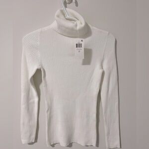 Style&co white ribbed fitted turtleneck S (NWT)